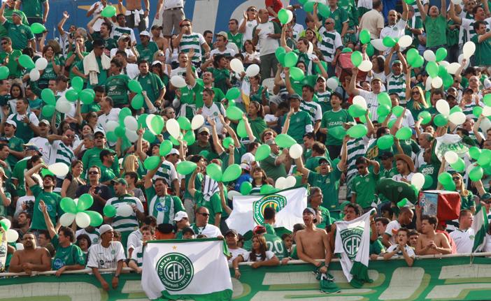 Torcida bugrina d&aacute; uma for&ccedil;a para o time (Cedoc/RAC)