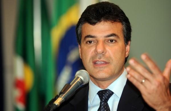 Beto Richa (PSDB) tomou posse de seu segundo mandato no Paran&aacute; ( Divulgação)