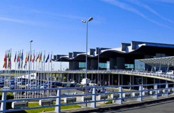 Aeroporto de Bordeaux, na Fran&ccedil;a, onde homem fez falso alerta de bomba (  Divulgação)