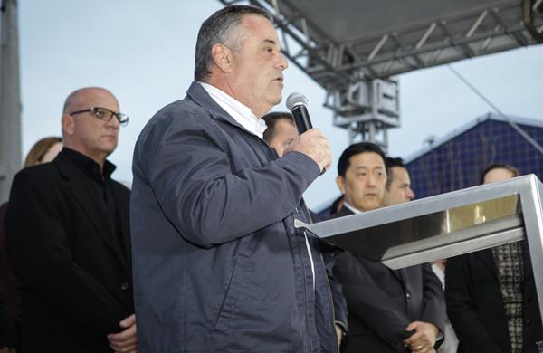 Prefeito Jos&eacute; Pavan J&uacute;nior anunciou a constru&ccedil;&atilde;o das moradias durante inaugura&ccedil;&atilde;o da creche Jandyra Oraggio Salvador, no bairro Vida Nova (  Cedoc/RAC)