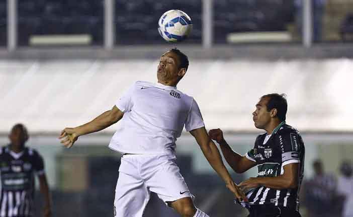 Ricardo Oliveira fez o &uacute;nico gol da partida aos 46 minutos do segundo tempo (Ricardo Saibun/AE)