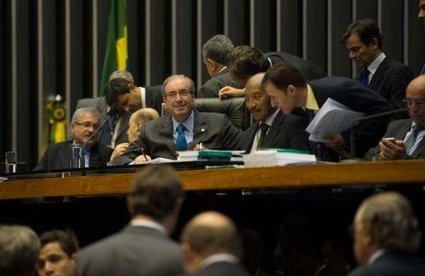 O presidente da C&acirc;mara, Eduardo Cunha (PMDB), durante vota&ccedil;&atilde;o da MP 665 na tarde desta quinta-feira (Marcelo Camargo/Agência Brasil)