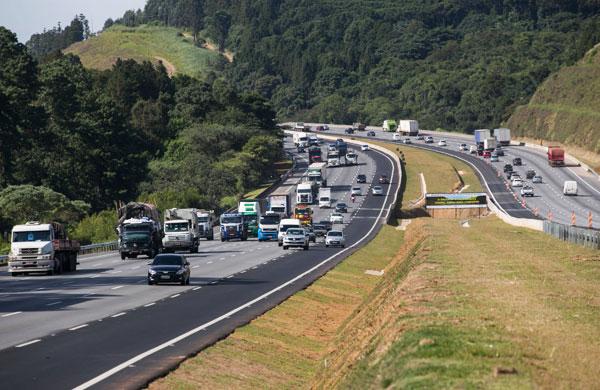 Imagem da Rodovia dos Bandeirantes, atualmente &agrave; cargo da concession&aacute;ria CCR AutoBan, cujos principais acionistas s&atilde;o os grupos Soares Penido, Camargo Corr&ecirc;a e Andrade Gutierrez. ( Divulga&ccedil;&atilde;o/Portal do Governo do Estado de S&atilde;o Paulo)