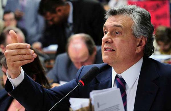 Caiado pede 'desculpas' por trai&ccedil;&atilde;o de deputados do DEM: Medida Provis&oacute;ria 665, que restringe acesso a seguro-desemprego e abono salarial (Luis Macedo/ Câmara dos Deputados)