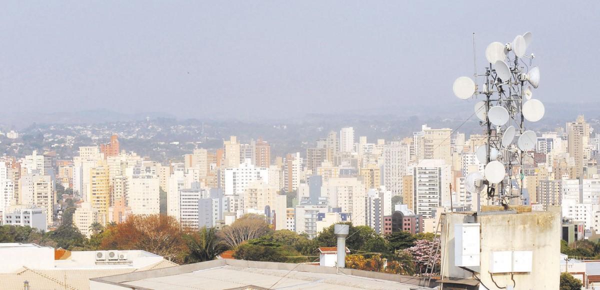 Névoa em Campinas encerra um Inverno marcado por forte calor e baixa umidade do ar; Primavera começa hoje (MATHEUS PEREIRA/AAN)