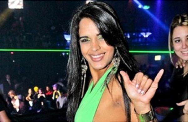 Amanda Bueno, ex-dan&ccedil;arina da Jaula das Gostozudas, foi assassinada brutalmente pelo seu companheiro Milton Severiano Vieira ( Divulgação)