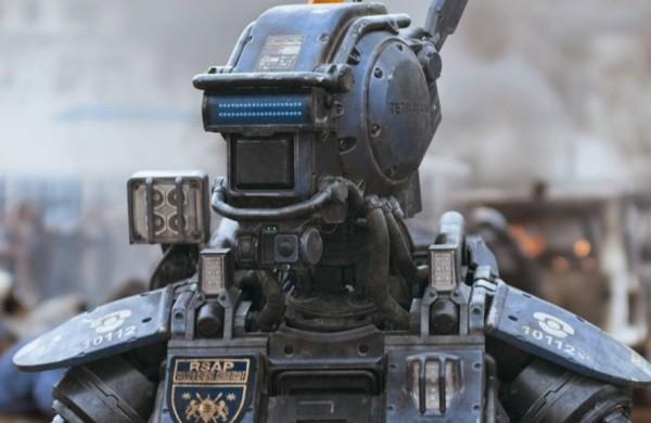 Cena do filme de fic&ccedil;&atilde;o cient&iacute;fica 'Chappie', com dire&ccedil;&atilde;o de Neill Blomkamp ( Divulgação)