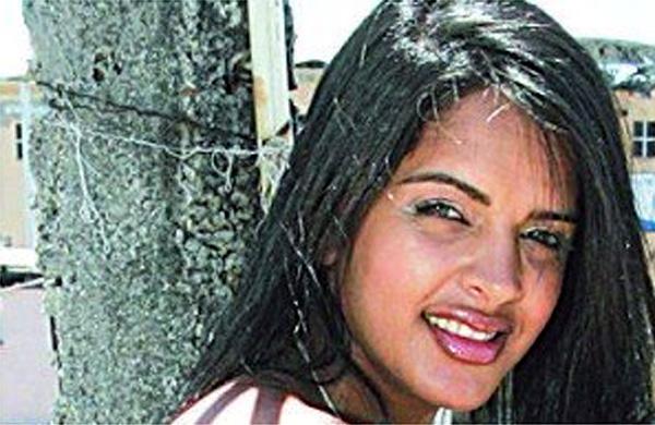 Amanda Bueno, ex-dan&ccedil;arina da Jaula das Gostozudas, foi assassinada brutalmente pelo seu companheiro Milton Severiano Vieira ( Reprodução/ Facebook)