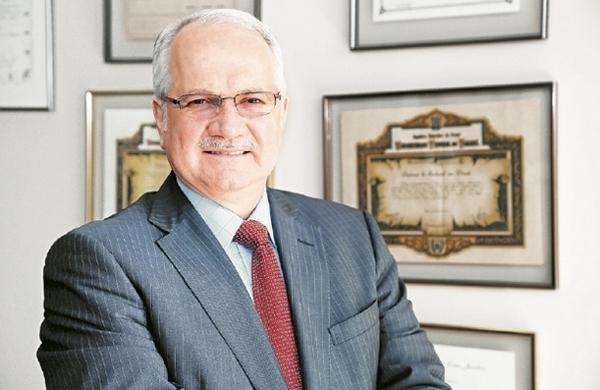 Fachin sempre foi ligado ao PT e sua indica&ccedil;&atilde;o &eacute; uma tentativa de Dilma se reaproximar dos movimentos sociais ( Cedoc/ RAC)