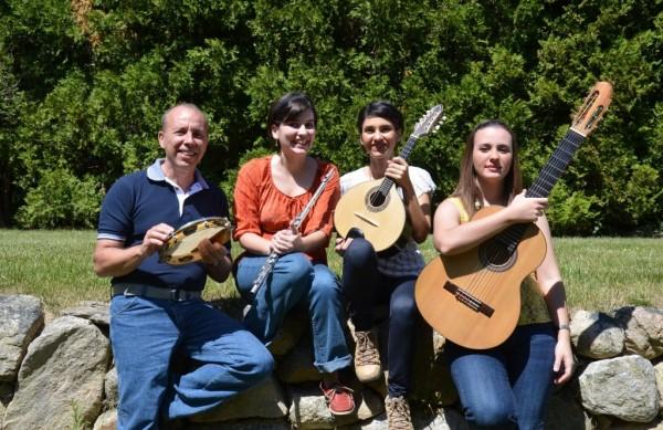 Eduardo, Corina, Elisa e Lia: pai e filhas formam o grupo Choro das 3, que abre a programa&ccedil;&atilde;o do eventor
 ( Divulgação)