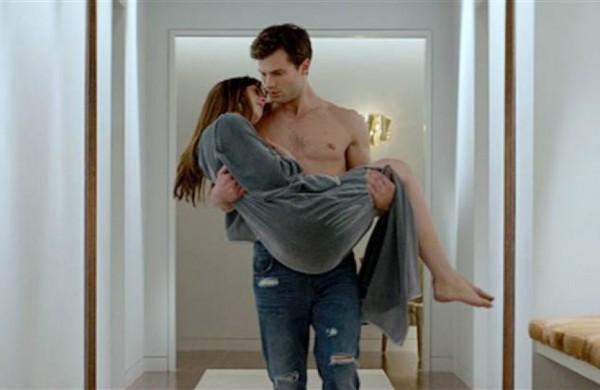 Cena do filme 'Cinquenta Tons de Cinza', de Sam Taylor-Johnson ( Divulgação)