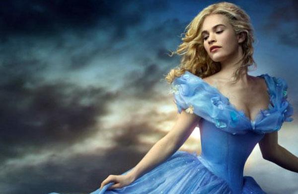 A atriz Lily James &eacute; 'Cinderela' ( Divulgação/ Disney)