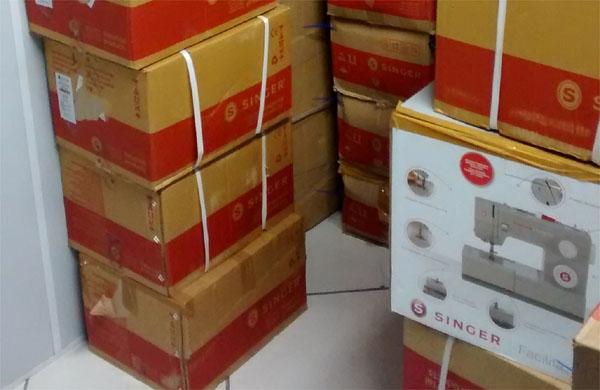 Agentes avistaram uma casa suspeita, abordaram os moradores e encontraram as caixas dentro de um c&ocirc;modo na resid&ecirc;ncia (AAN)