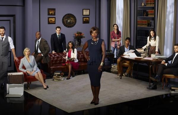 Viola Davis, ao centro, com o elenco de 'How to Get Away With Murder', s&eacute;rie do canal ABC que chega ao Brasil pela Sony ( Divulgação)