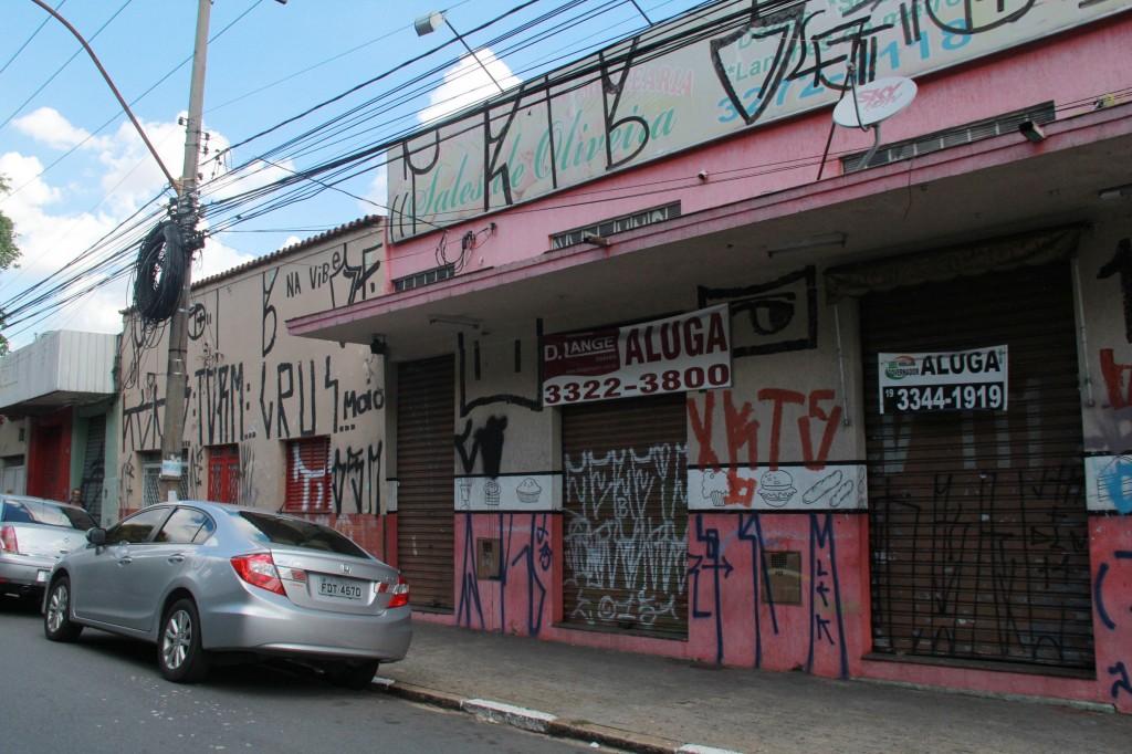  Picha&ccedil;&otilde;es tomam contra de pr&eacute;dios e muro em toda a regi&atilde;o Central de Campinas (Camila Moreira/ AAN)