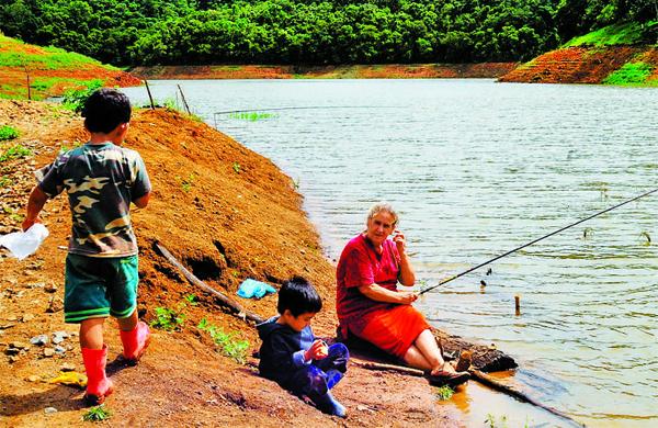 Represa Atibainha, em Nazar&eacute; Paulista, da onde sai parte do segundo volume morto: progn&oacute;stico continua ruim ( Leandro Ferreira/ AAN)