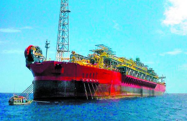 Foto de arquivo do navio-plataforma FPSO Cidade de S&atilde;o Mateus, alugado para a Petrobras pela BW Offshore (Divulgação/ Petrobras)