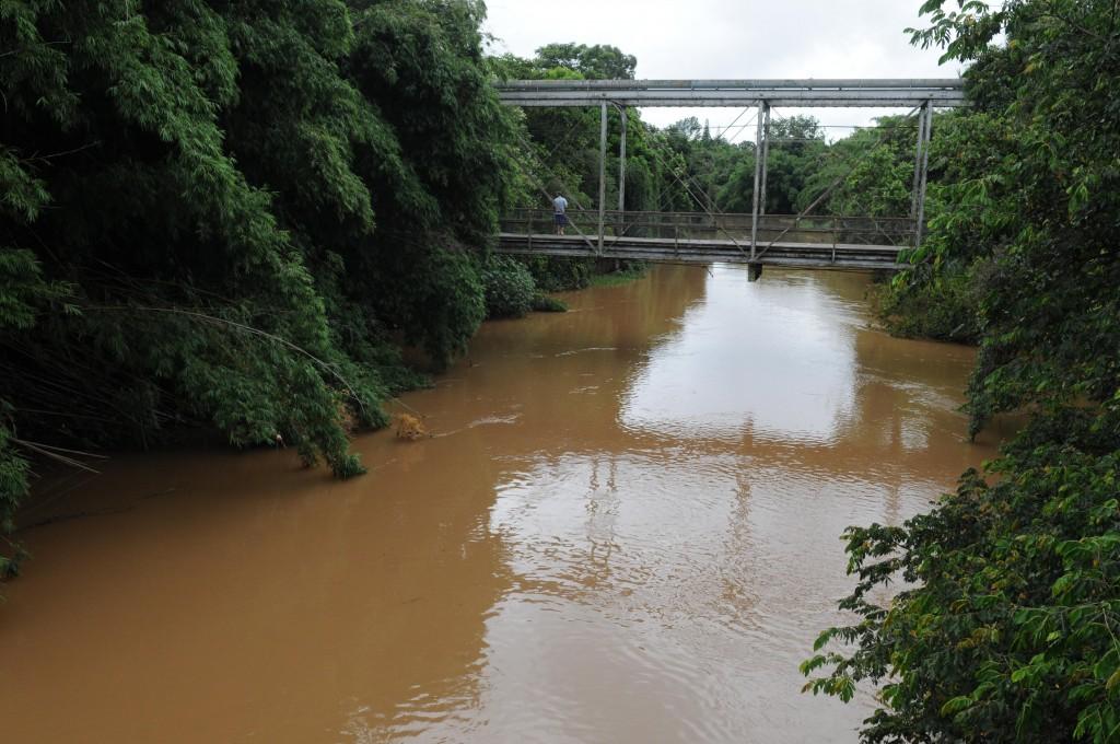 Chuvas constantes t&ecirc;m garantido o aumento da vaz&atilde;o do Rio Atibaia, que abastece 95% de Campinas (Dominique Torquato /AAN)
