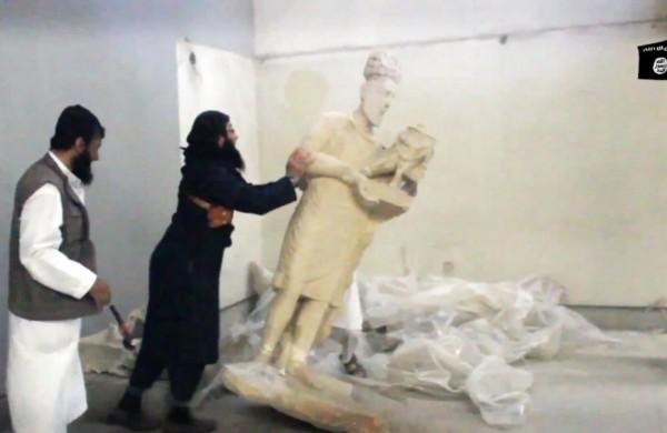 Jihadistas do Estado Isl&acirc;mico destroem antiguidades no Iraque (France Press)