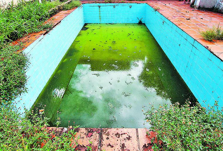 A piscina que desperta temor de vizinhos: Vigil&acirc;ncia retornar&aacute; ao local ( Janaína Ribeiro/ ANN )