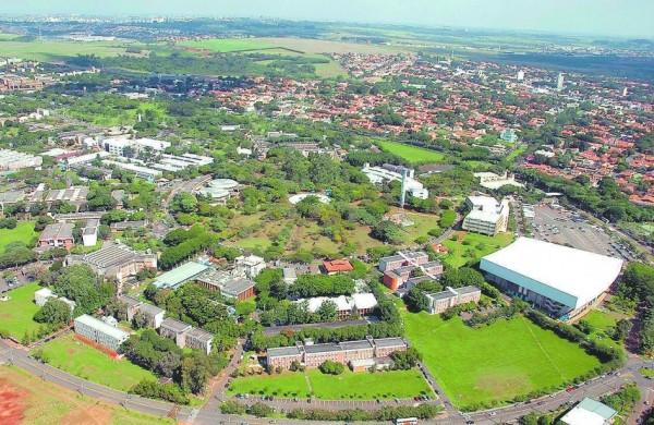Vista a&eacute;rea do campus da Unicamp ( Cedoc/RAC)