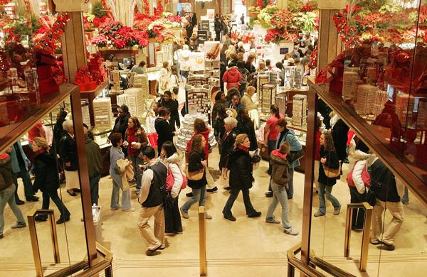 O gasto m&eacute;dio nas compras de fim de ano encolheu; R$ 51,58 &eacute; a m&eacute;dia do brasileiro ( Divulgação)