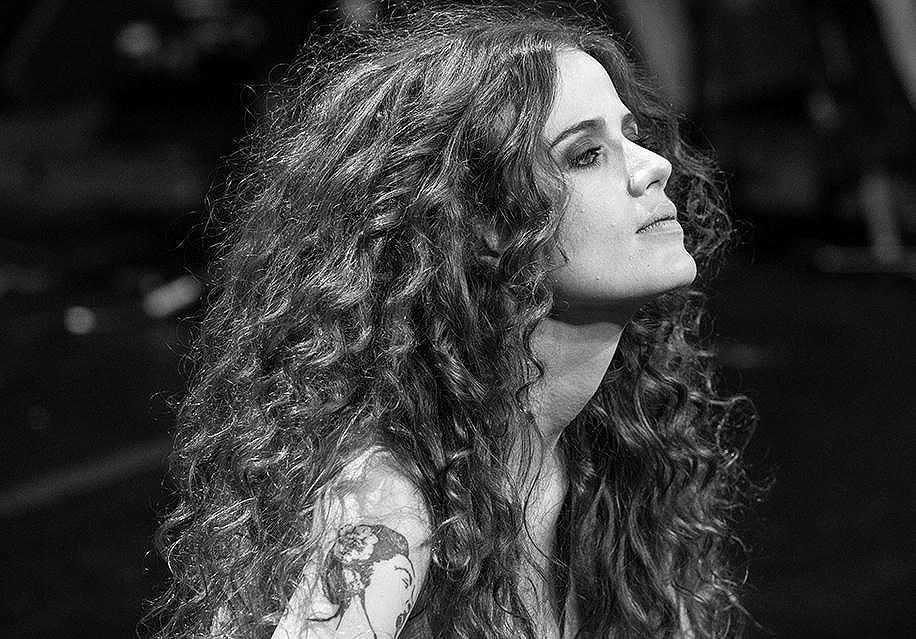 Ana Ca&ntilde;as traz a Campinas o show Cora&ccedil;&atilde;o Inevit&aacute;vel, com repert&oacute;rio que vai do rock &agrave; can&ccedil;&atilde;o francesa (Marcos Hermes/Divulgação)