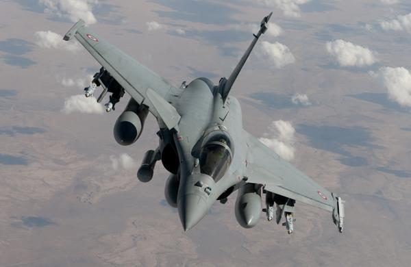 Avi&atilde;o, Franc&ecirc;s, Rafale, Bombardeio, Kirkuk, Estado Isl&acirc;mico (France Press)