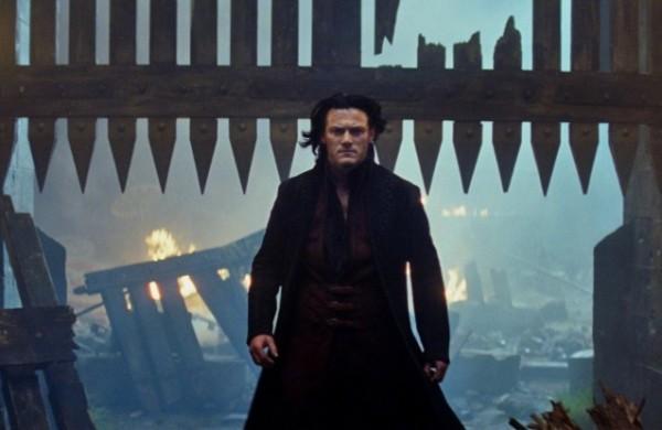 Cena do filme 'Dr&aacute;cula - A Hist&oacute;ria Nunca Contada', com dire&ccedil;&atilde;o de Gary Shore ( Divulgação)