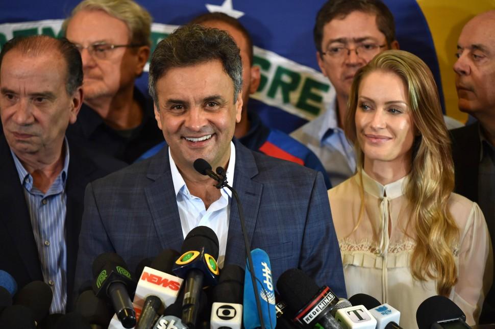 A&eacute;cio Neves, candidato, presidente, Rep&uacute;blica, PSDB, entrevista, ap&oacute;s, resultado, segundo turno  (Yasuyoshi Chiba/ AFP)