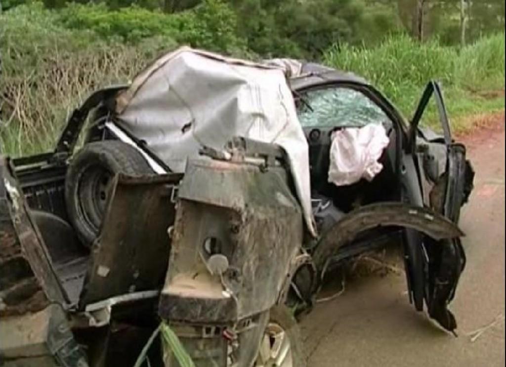 Caro ficou completamente destru&iacute;do no acidente ( Divulgação)