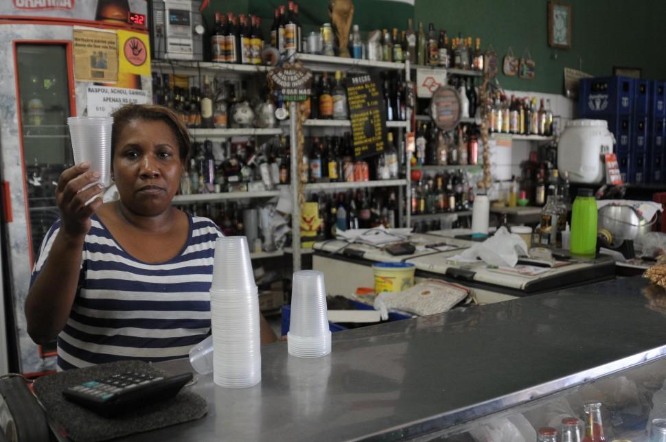 Crise, falta, &aacute;gua, crise, abastecimento, &aacute;gua, personagem, Vila Uni&atilde;o, Zilda Oliveira ( Leandro Ferreira/ AAN)