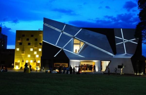 Teatro Castro Mendes ser&aacute; palco da abertura oficial da Virada (Elcio Alves/ AAN)