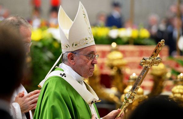No s&aacute;bado, o Papa Francisco nomeou mais seis bispos, pr&oacute;ximos a ele, para ajudar na reda&ccedil;&atilde;o do texto (Vicenzo Pinto/ AFP)