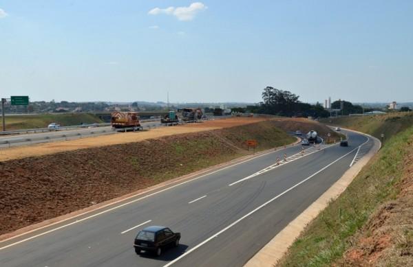 trevo, bar&atilde;o geraldo, liberado, entrega, obras, final, pronto, tr&aacute;fego ( Divulgação)
