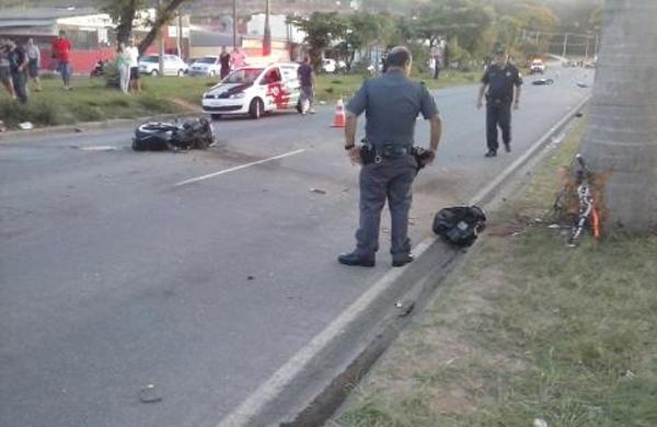 moto, acidente, amparo, mortes, duas motos,  (Vinícius Eugênio/ Notícias Regionais )