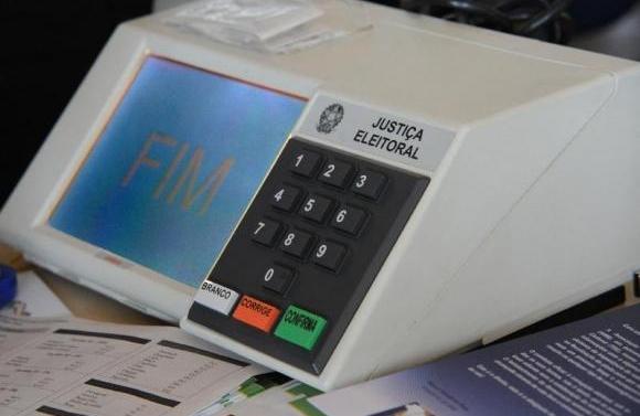 At&eacute; o dia 1&ordm; de outubro, os candidatos a prefeito e a vereador est&atilde;o autorizados a fazer campanha para as elei&ccedil;&otilde;es 2016 (Elza Fi&uacute;za/Ag&ecirc;ncia Brasil)