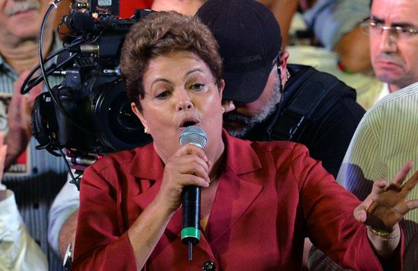 Petistas nos Correios d&atilde;o for&ccedil;a a Dilma, diz deputado do PT (AFP)