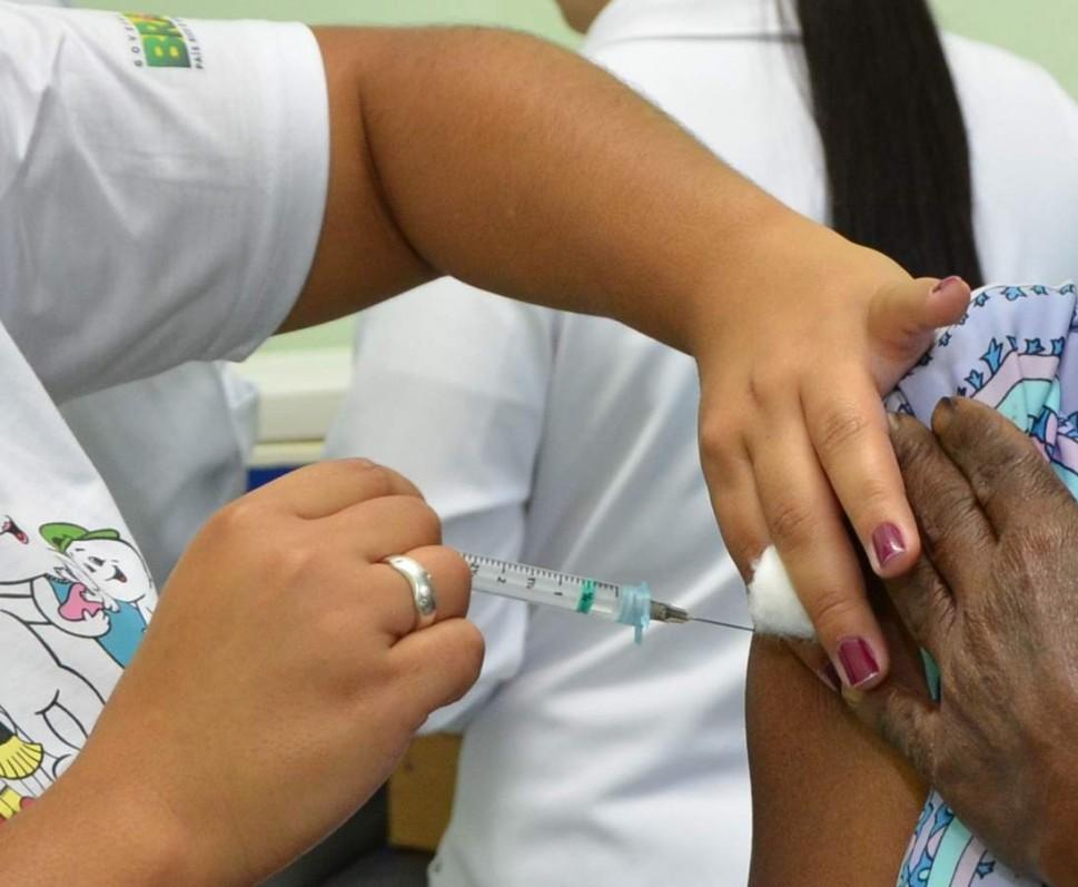 Campanha de vacina&ccedil;&atilde;o contra a gripe vai at&eacute; o dia 30 em Ara&ccedil;atuba (Cedoc/RAC)