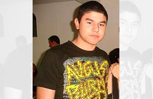 Victor Hugo Santos, de 20 anos, desapareceu ap&oacute;s ir &agrave; festa no campus da USP ( Reprodução/ Facebook)