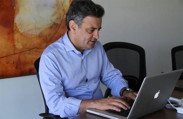 O senador mineiro voltou a garantir que, se eleito, vai manter o Bolsa Fam&iacute;lia ( Divulgação)