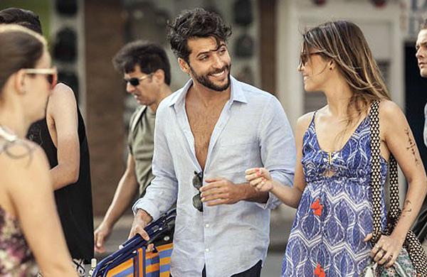 Cena de Dupla Identidade, com Bruno Gagliasso e Debora Falabella (Inácio Moares/ Divulgação/ TV Globo)