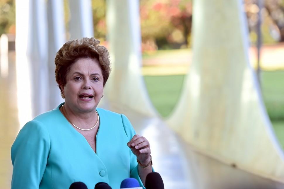 A presidente Dilma Roussef atribuiu baixa do PIB &agrave; crise internacional (AFP)