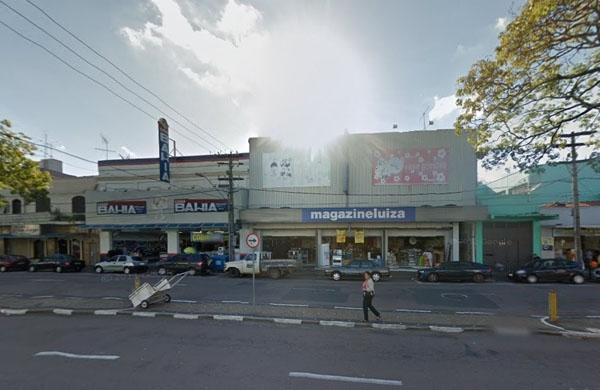 O Magazine Luiza do Centro de Valinhos informou que est&aacute; contribuindo com a pol&iacute;cia ( Reprodução/Google Maps)