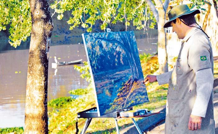 Marcelo Araujo diz que &eacute; fundamental ?encontrar o &acirc;ngulo bom, para o sol e para a paisagem escolhida? ( Antonio Trivelin/ Gazeta de Piracicaba )