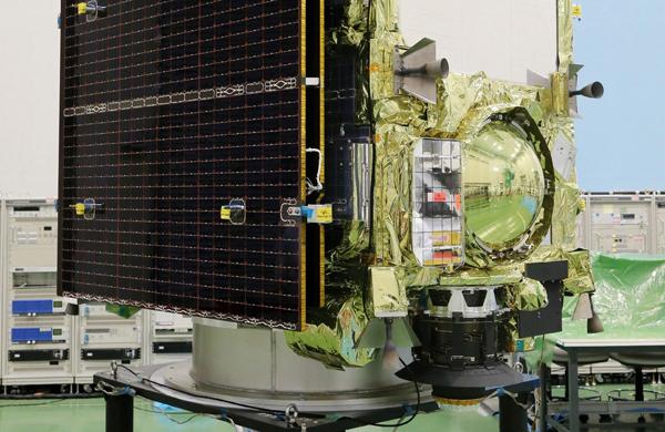 Hayabusa-2 deve alcan&ccedil;ar seu objetivo, o asteroide 1999 JU3, em meados de 2018 (AFP PHOTO / JIJI PRESS JAPAN)
