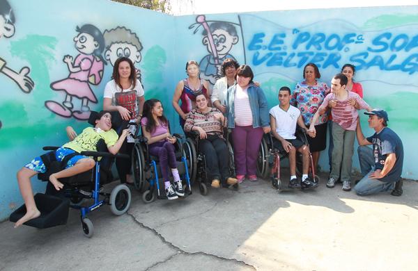correio popular, escola, especial, campinas, fechamento ( Leandro Ferreira/AAN)