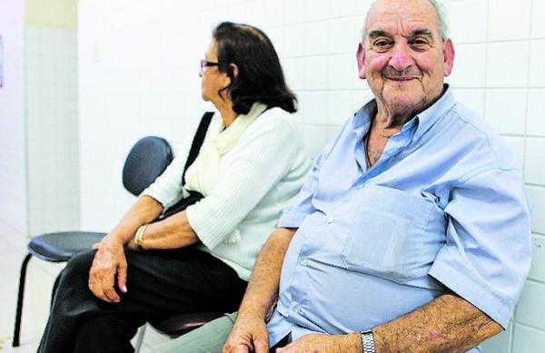 Nelson Rodrigues faz acompanhamento de doen&ccedil;as no CS do Aur&eacute;lia ( Rodrigo Zanotto/ Especial para a AAN)