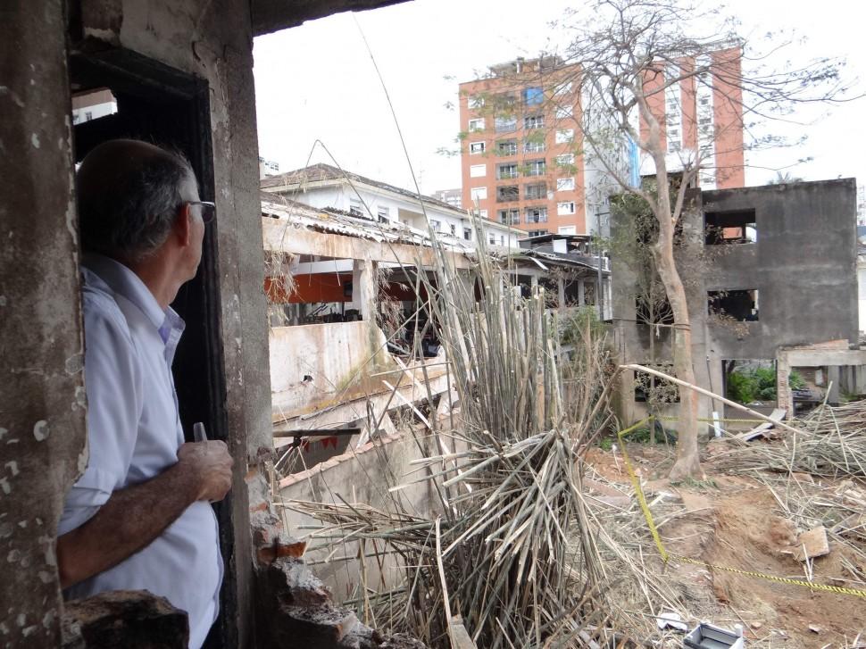 chef de cozinha, Paulo Casagrande, 63 anos, tirava, fotos, escombros, selfies, local, acidente, queda, avião, Eduardo Campos, candidato. presidente da Repúblicar
(Alcione Herzog)