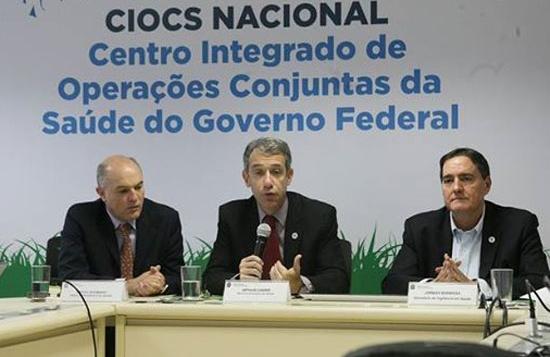 Segundo o ministro da Sa&uacute;de, Arthur Chioro, n&atilde;o h&aacute; perigo de transmiss&atilde;o pelo porto  ( Divulgação)
